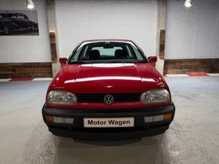 Volkswagen Golf Pink Floyd