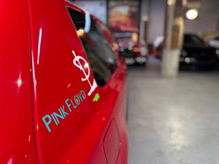 Volkswagen Golf Pink Floyd