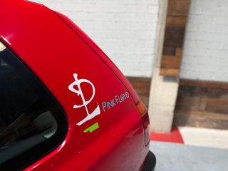 Volkswagen Golf Pink Floyd