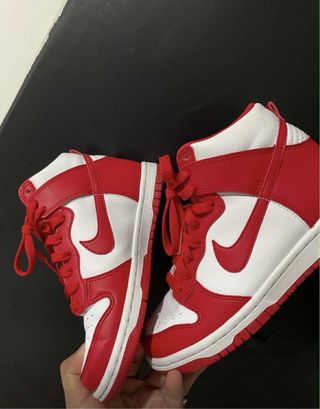 Zapatillas Nike Dunk High Rojas y Blancas