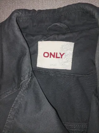 Gabardina Only verde militar mujer