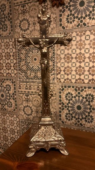 Crucifijo Metálico Estilo Gótico 35cm