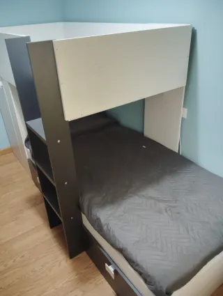 Litera tren gris y blanca