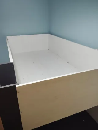 Litera tren gris y blanca