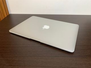 MacBook Air Intel Core i5