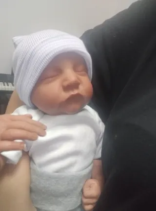 Bebé Reborn Realista con Biberón y Certificado