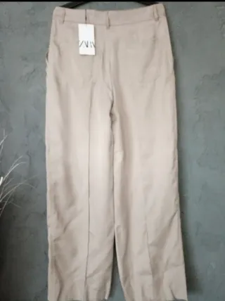 Completo tailleur giacca e pantaloni beige