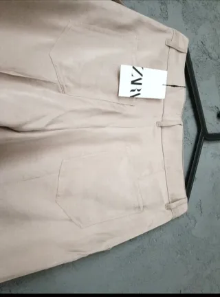 Completo tailleur giacca e pantaloni beige