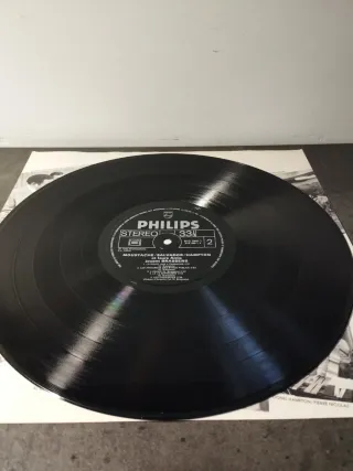 LP Hampton Salvador Clark Terry Moustache Brassens