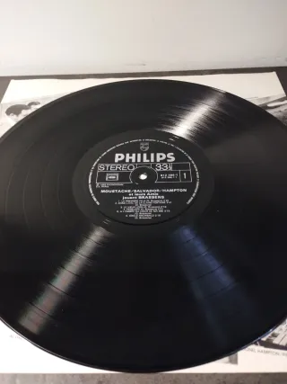 LP Hampton Salvador Clark Terry Moustache Brassens