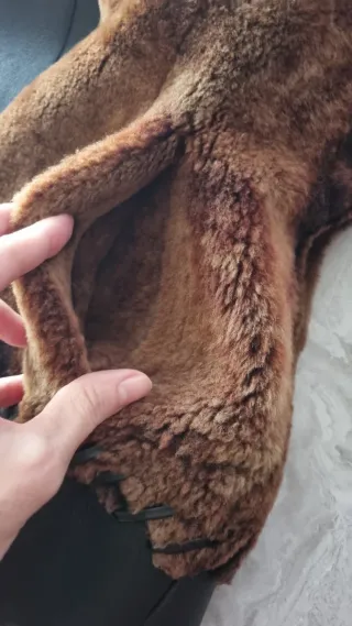 Chaquetón de piel con cuello de pelo