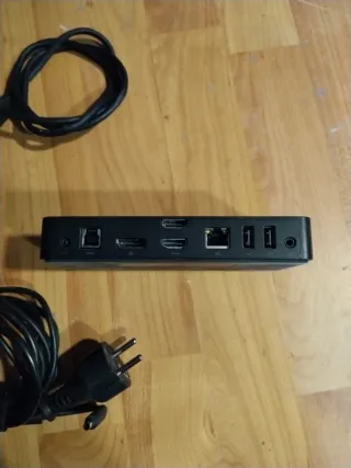 Estación de Acoplamiento Dell 3100