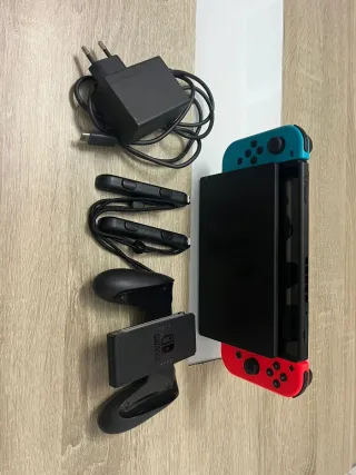 Nintendo Switch Azul y Rojo
