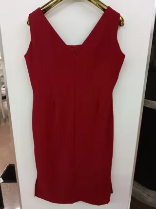 Vestido rojo granate para cóctel y eventos