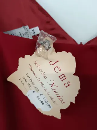 Vestido rojo granate para cóctel y eventos