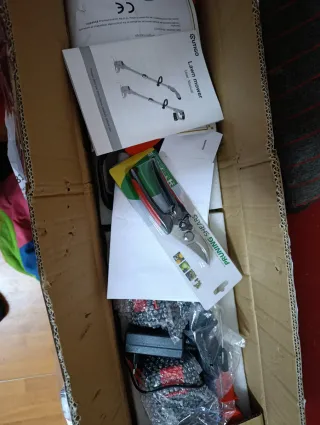 Desbrozadora a batería 40V sin usar