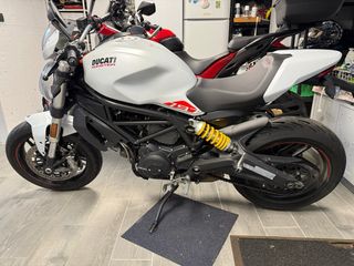!!Oferta hasta fin de año!! Ducati Monster 797+ A2