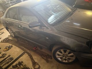 Despiece Toyota Avensis D4D