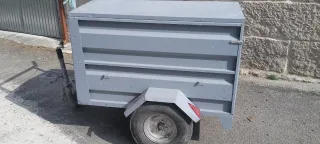 Remolque galvanizado con tapa