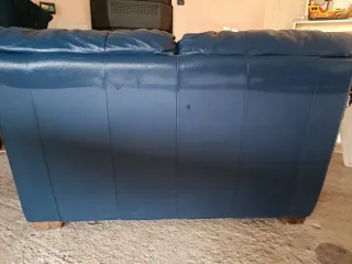 Divano 2 posti in pelle blu Chateau Daux