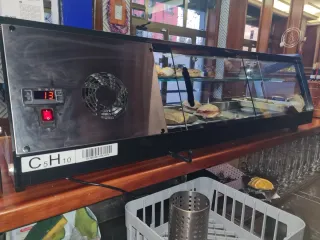 Vitrina expositora ABSENT