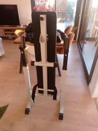 Banco de pesas plegable estrecho