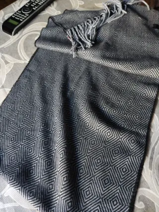 Bufanda caballero tonos grises