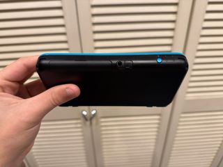 Nintendo New 2DS XL Negra y Azul