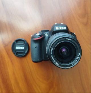 Cámara Nikon D5100 + Trípode + Croma