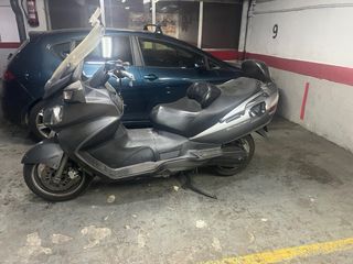 Suzuki Burgman Executive 650