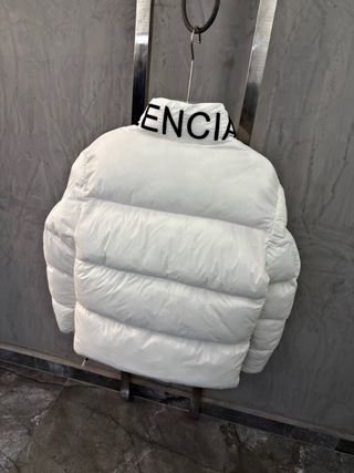 Abrigo Balenciaga Blanco Nuevo