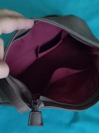 Bolso bandolera marrón y verde oliva