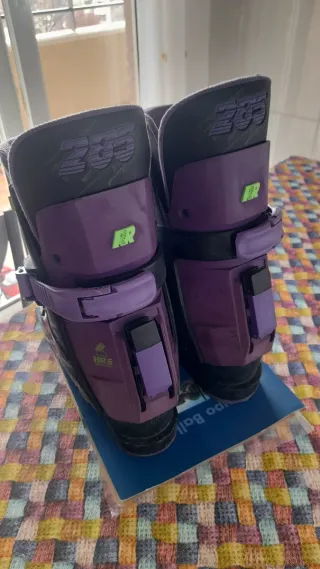 Botas de esquí Raichle negras y moradas