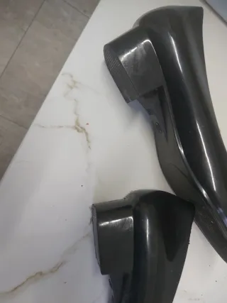 Zapatos tacon bajo negros  para mujer