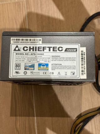Fuente de Alimentación Chieftec A135 1000W