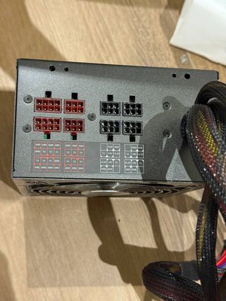 Fuente de Alimentación Chieftec A135 1000W