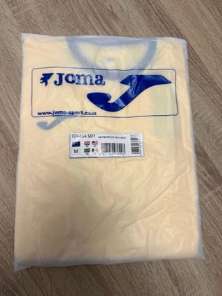 Camiseta Joma Amarilla con etiqueta
