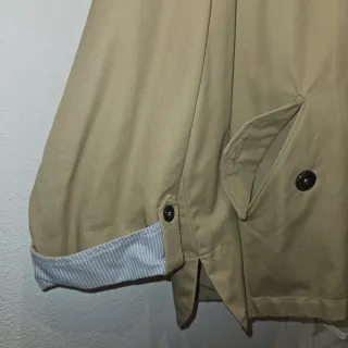 Gabardina beige capucha T.XL forro rayas