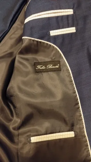 Traje de hombre azul