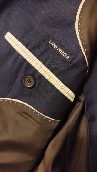 Traje de hombre azul