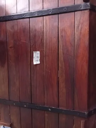 Bandeja de madera antigua con asas