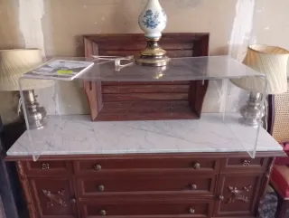 Bandeja de madera antigua con asas