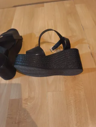 Sandalias negras plataforma mujer