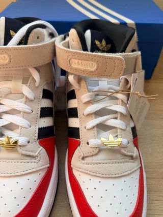 Scarpe Adidas Mid Top Rosse e Bianche Napoli