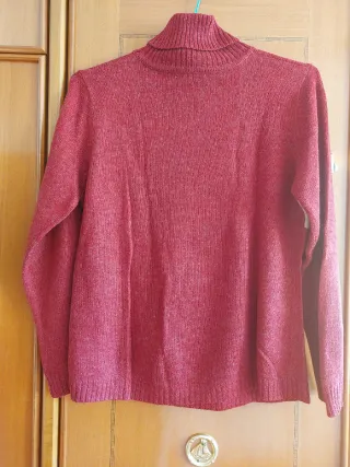 Jersey cuello alto geométrico