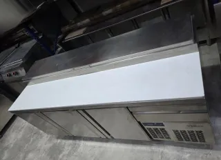 Mesa Fría Ingredientes 226x80x86