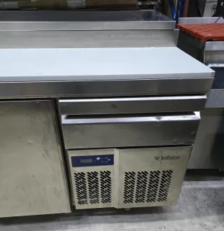 Mesa Fría Ingredientes 226x80x86