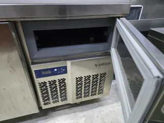 Mesa Fría Ingredientes 226x80x86