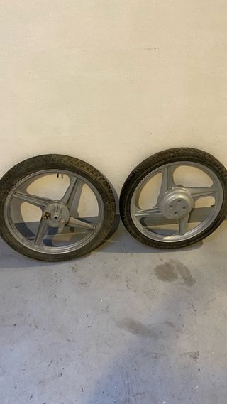 Llantas Vespino F18, F9