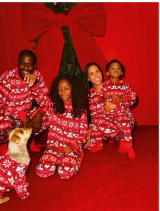 Pijama Navideño Familiar Disney Primark